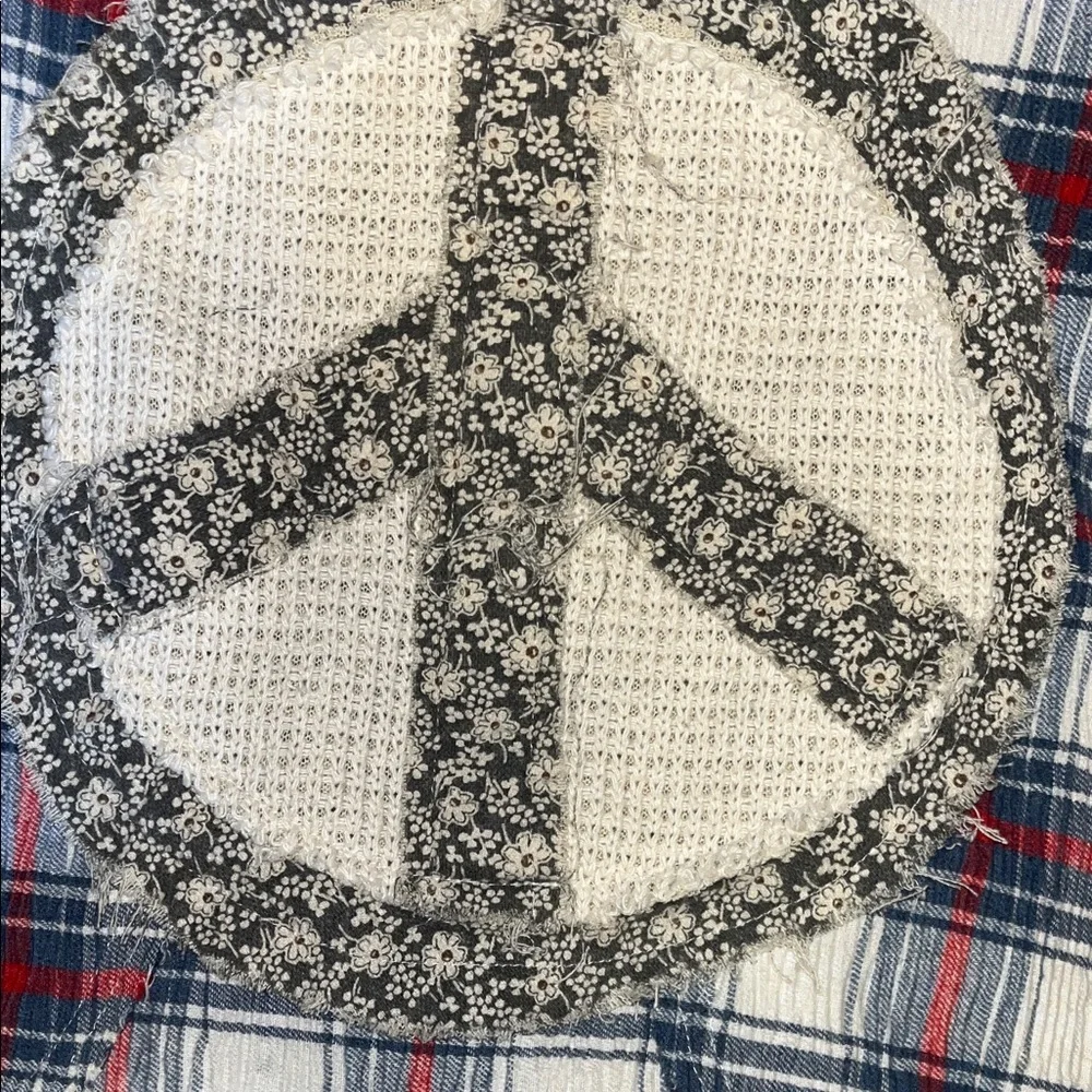 POL M Plaid Knit Cardigan with Peace Sign